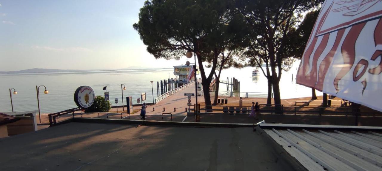 The View - Sunset & Relax - Suite - Appartamenti Vista Lago Passignano sul Trasimeno Exterior photo