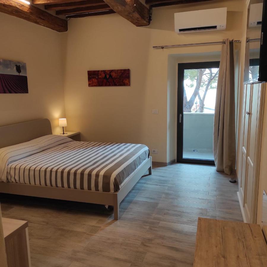 The View - Sunset & Relax - Suite - Appartamenti Vista Lago Passignano sul Trasimeno Exterior photo