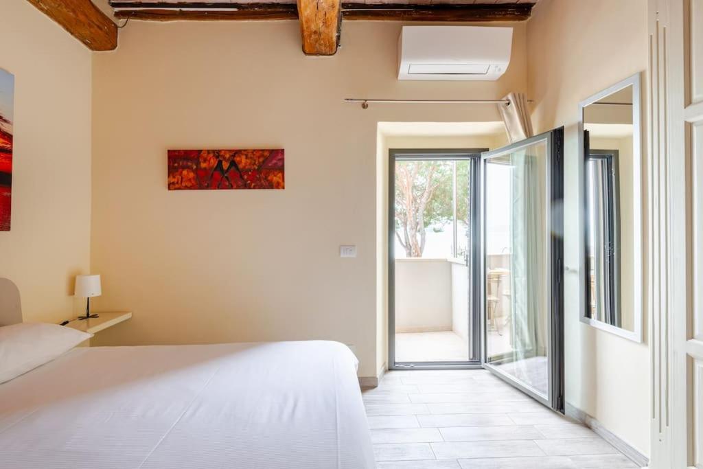 The View - Sunset & Relax - Suite - Appartamenti Vista Lago Passignano sul Trasimeno Exterior photo